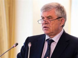 «Билік пен халық арасына ши жүгірткен Божко депутаттықтан кетсін!»